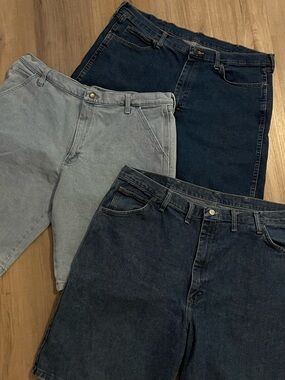 JORTS- wrangler brand shorts X 3
